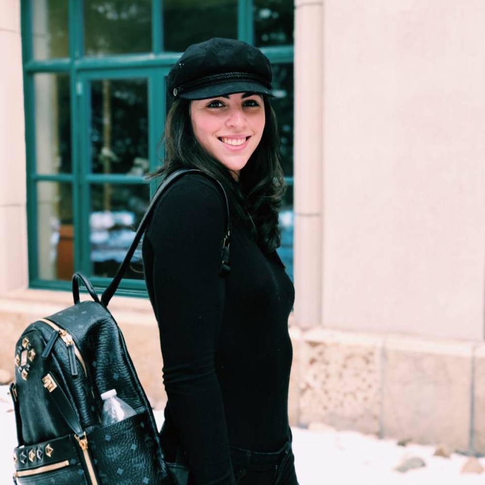 Meet your Posher, Alexia